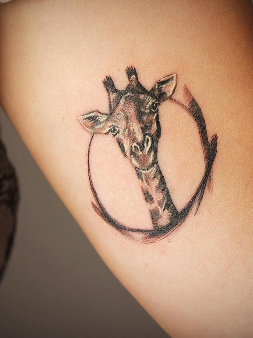 2594 Giraffe Tattoo Images Stock Photos  Vectors  Shutterstock